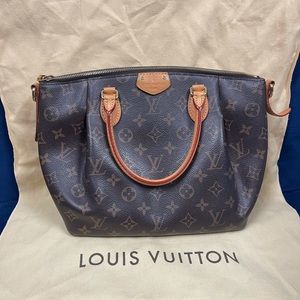 Louis Vuitton Turenne MM Monogram shoulder bag.